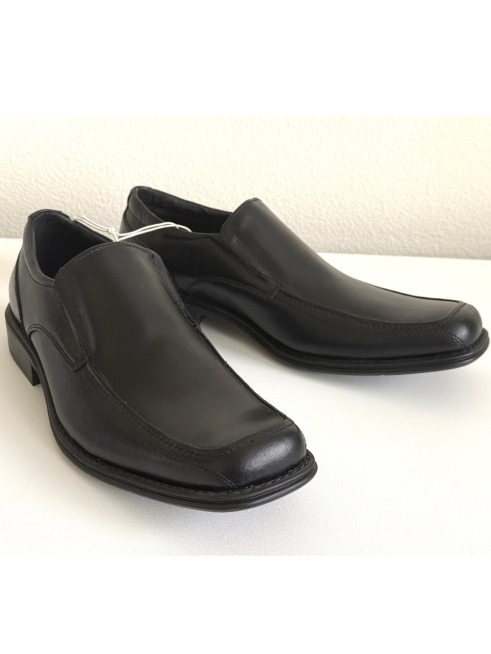 G.H. Bass & Co Mens shoes Alberta Slip-On Loafer Black New